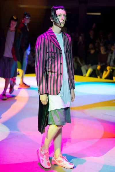 Look 20